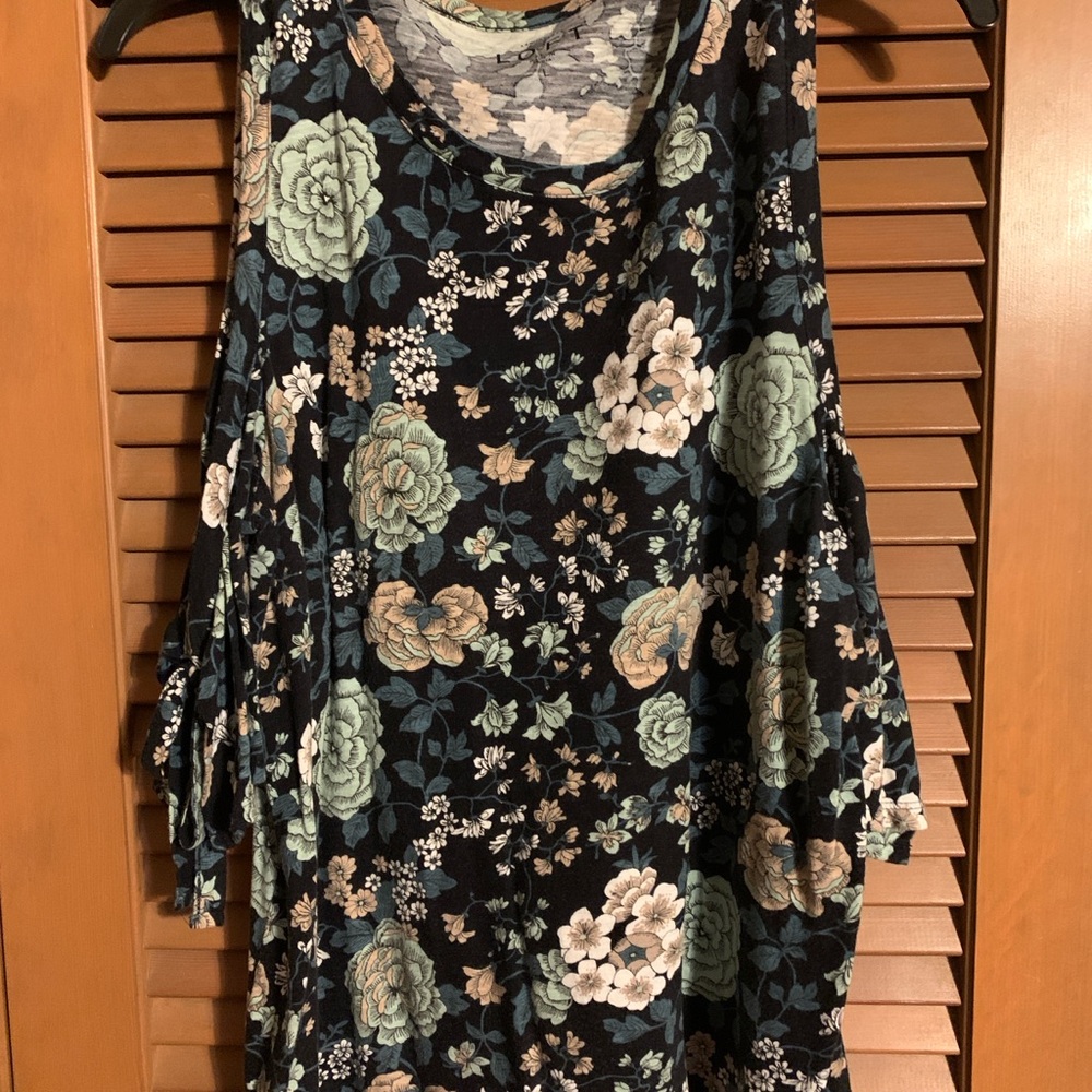 Loft cold shoulder top